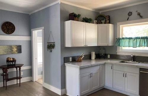 Globe Apartment | Unit 3 - Turquoise - Pinal Creek East - Wifi - central location