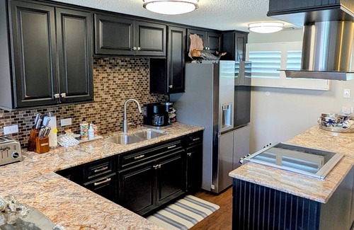 Sunnyside Condo | Unit 38, Sea To Believe, 2.5 Bedroom Beach Condo