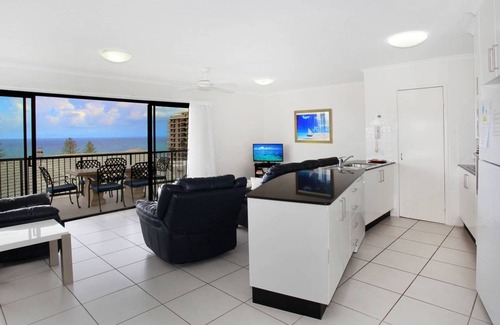 Coolum Beach Apartment | Unit 4 'Beaumont Sur Mer'