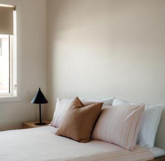 Allenstown Apartment | Unit 4, Rocky CBD