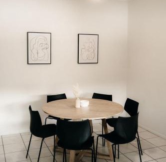 Allenstown Apartment | Unit 4, Rocky CBD