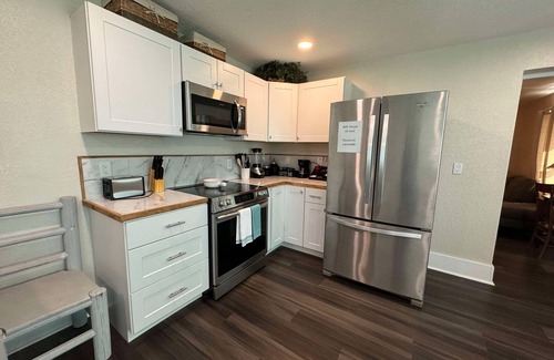 Globe Apartment | Unit 5 - Pinal Creek East - Gold Unit; 2-bedroom apartment with AC and WiFi