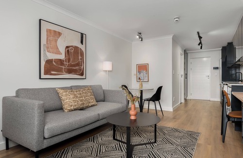 Claremont Apartment | Unit 530 Newlands Peak Studio Apartment