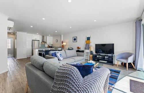 Narooma Apartment | Unit 6 Boardwalk Apartment