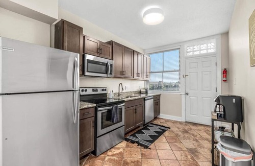 Brush Park Apartment | Unit 6 · Luxury Brush Park Penthouse with Stunning Views