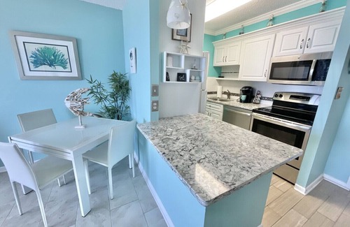 Northeast Virginia Beach Apartment | Unit 804 - Bright Beachy Vibes Oceanfront Views