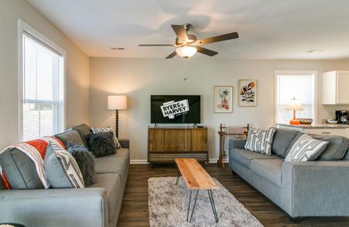Clarksville House | Unit #A 1010 Franklin St
