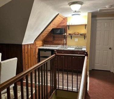 Seat Pleasant Apartment | Unit-A Gorgeous private suite near metro train station and Washington DC