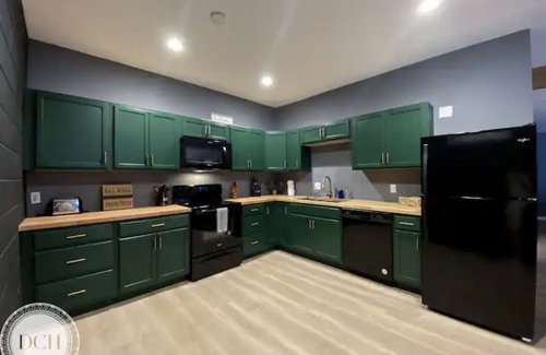 Clarkdale House | Unit #B: Down the Rabbit Role Amazing Views