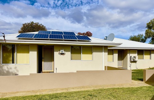 Kulin Apartment | Unit B, Kulin Erindale Units Accommodation