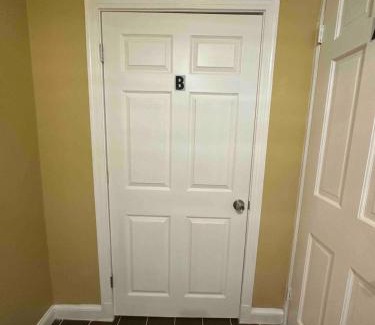 Seat Pleasant Apartment | Unit-B Stylish Apt near Addison metro & downtown Washington DC