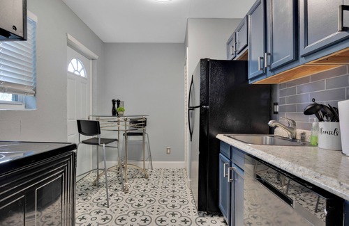 Mechanicsville Apartment | Unit by Benz + Free Parking
