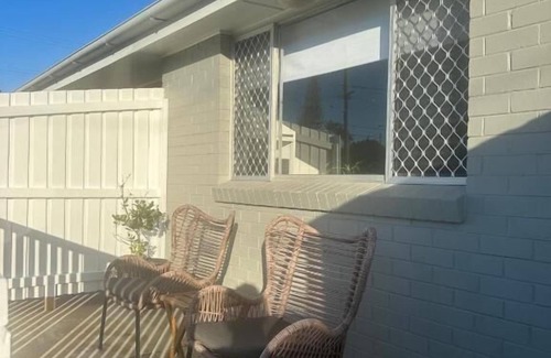 Brighton Apartment | "Unit on the Sea" - Brighton Q 4017