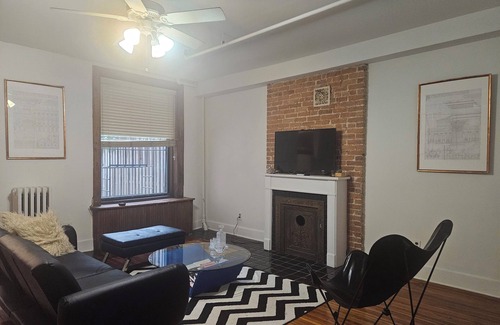 Harlem Apartment | Unit with a private bathroom in beautiful brownstone