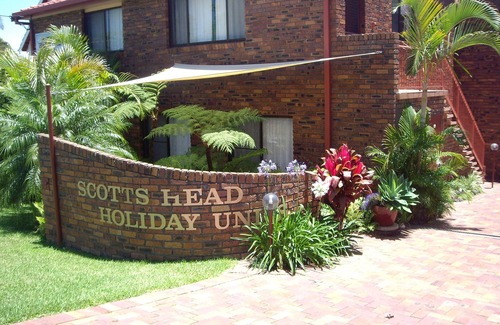 Scotts Head Apartment | Unit with Wi-Fi & Air Conditioning