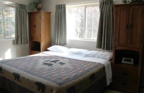 Eagle River House | Unit126, 2 bedroom Lower Duck Lake Condo