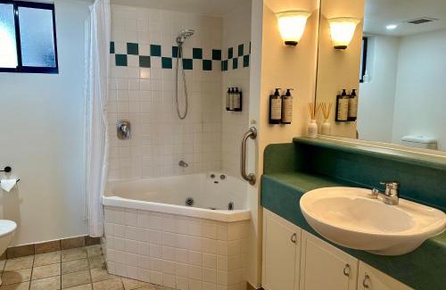 Golden Beach Apartment | Unit614