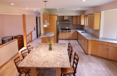 Aldenville House | Unite Your Family at The Hidden Gem on Mount Pleasant