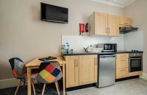 Seven Sisters Hotel | United Lodge Hotel & Apartments