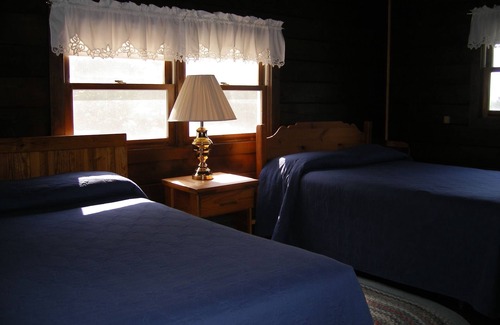 Moose River Cabin | Unity Sky Lodge