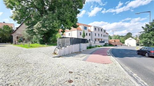 Buckenhof Apartment | UniverCity Apartment für bis zu 4, Terrasse, Grill