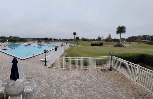 Ventura Condo | Universal studios ,Disney and easy shopping mall close by with many restaurants