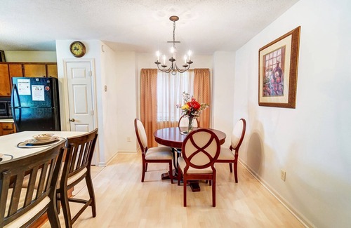 Charlotte House | University City Villa - Near UNCC,& PNC, Large Yard, Patio, Pet Friendly! Flash Deal: Save 15% Off!