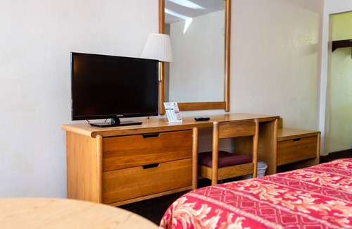 Brownsville Hotel | University Inn & Suites