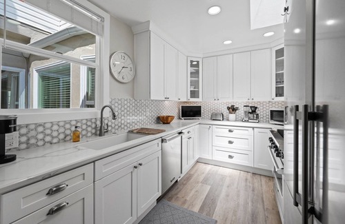 Lone Mountain Condo | University of San Francisco Luxury Flat