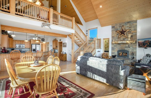 Creede Cabin | Unmatched Views of Creede - Classic Colorado Cabin - Large Deck