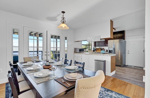 Kelseyville House | Unobstructed Lake and Mountain View home with movie room