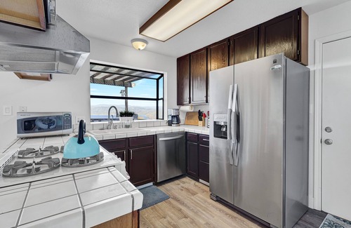 Kelseyville House | Unobstructed Lake and Mountain View home with movie room