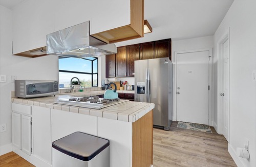 Kelseyville House | Unobstructed Lake and Mountain View home with movie room