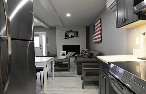 Bellaire Condo | Unpack and relax in this 2 bedrm, 1.5 bath mountain view condo. Sleeps 6. Pools
