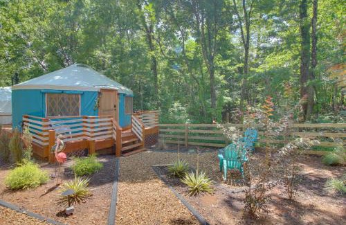 Sparta Apartment | Unplugged Retreat! Unique Yurt with Deck in Smokies