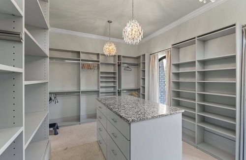 Keene House | Unrivaled Elegance in Bourbon & Horse Country, 9BR 7BA, Heated Pool & Spa
