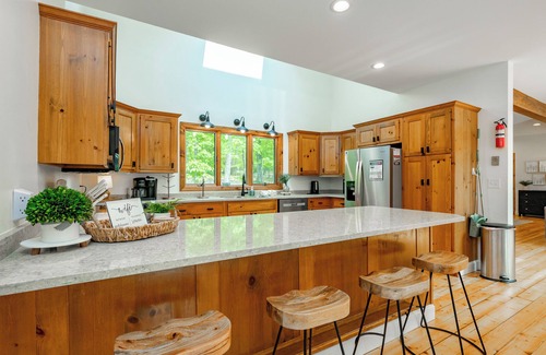 Blakeslee House | Unsalted Memories: Lakefront, Dock Slip, Hot Tub!