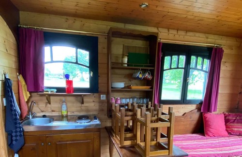 Marlhes House | Unusual accommodation (gypsy caravan) in the heart of Pilat