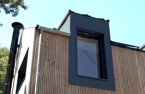 Mareil-Marly Apartment | Unusual apartment with roof terrace: Mary le Roi forest balcony