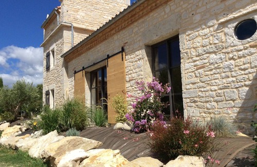 Septfonds Cottage | unusual cottage in a dovecote 4 people