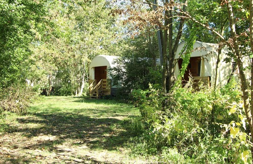 Barberey-aux-Moines Ski Chalet | Unusual caravan in a far west atmosphere at the gates of Troyes