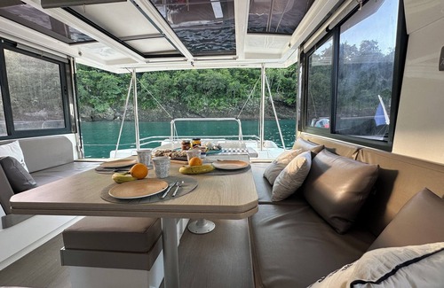 Grand Case Boat Rental | Unusual night in catamaran with dinner