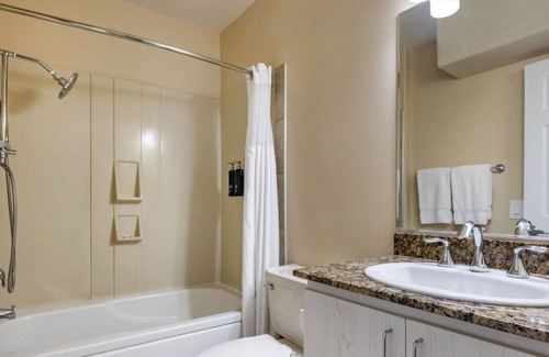 Canyon Corridor Resort | Unwind and Explore | Your Palm Springs Retreat! Gorgeous 4 Suite | Outdoor Pool