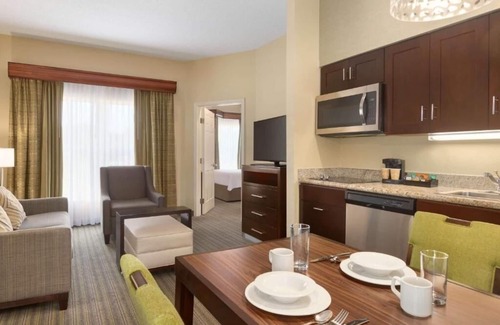Feather Sound House | Unwind and Indulge In Our Oasis! Outdoor Pool, Free Breakfast, Full Kitchen!