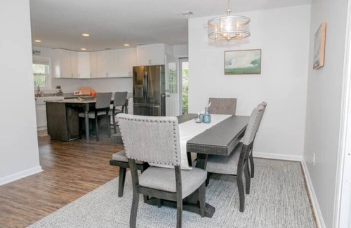 Tybee Island House | Unwind and relax in this quiet marsh oasis on Tybee Island