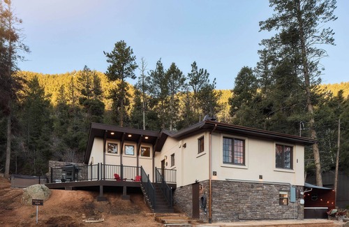 Cascade-Chipita Park House | Unwind and Rejuvenate: Discovering the Retreat at Rockies Ranch