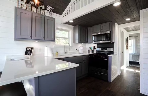 Yancey House | Unwind at Black Creek Casita!