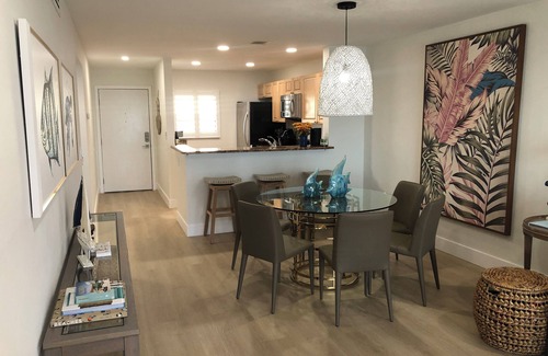 Hutchinson Island South Condo | Unwind at this Oceanfront full of amenities!