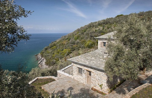 South Pelion Villa | Unwind Estate: Beachfront Luxury. Intimacy & privacy