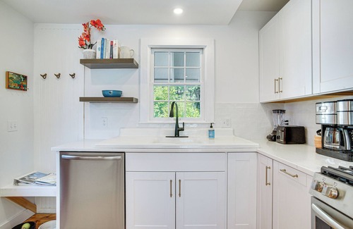 Pocasset House | Unwind Fireside & Walk to 2 Beaches! Pocasset Home